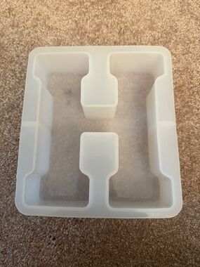 Letter H mold